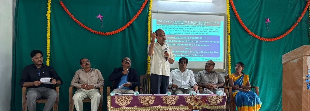 Resource person Prof. Pramod Hegde introducing the value-added course in Tourism & Heritage