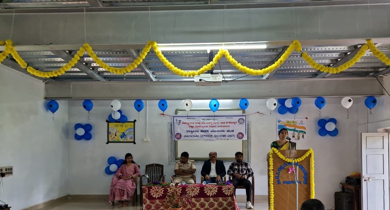 NSS Programme Officer Prof. Chetana M.H. giving the introductory speech