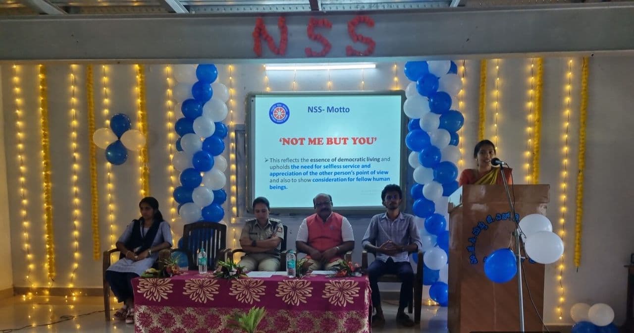 Prof. Chetana M.H. conducting the NSS orientation programme